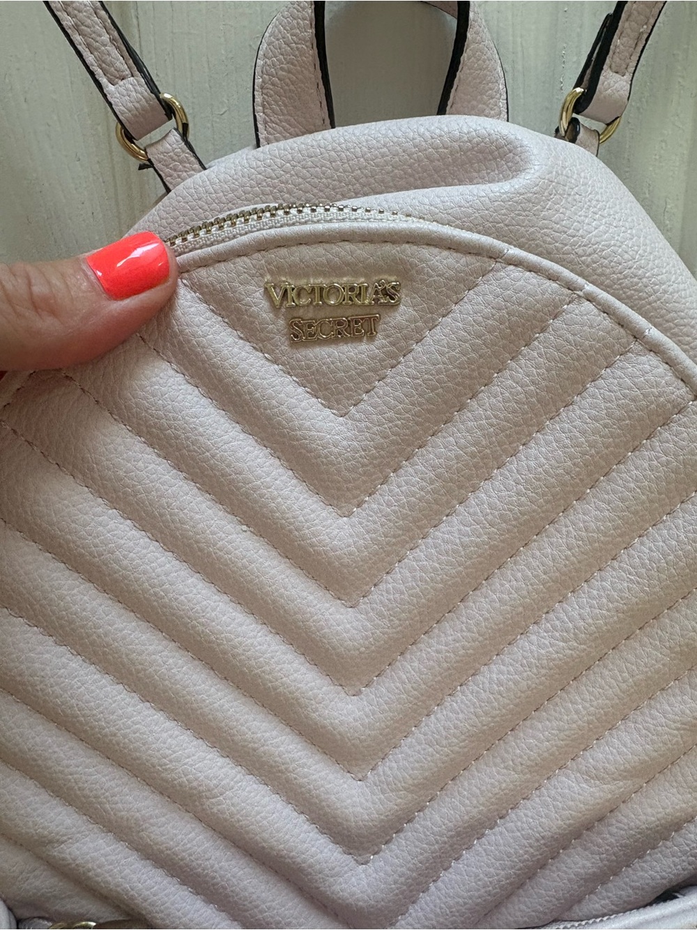 Victoria's Secret Pink Quilted Mini Backpack with Gold Chain - Picture 2 of 11